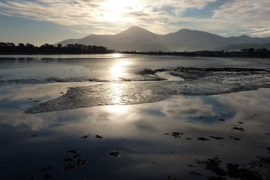 Luxury Apartment with Spectacular Mountain and Sea Views, The Quay, Dundrum