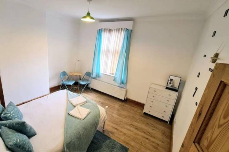 2 bedroom Victorian canal side terrace house.