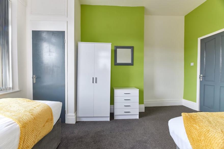 Maddison House, Beautifully renovated 5bed house