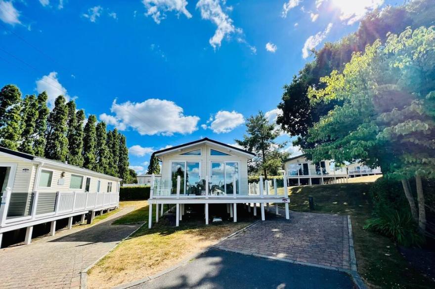 Peaceful Haven Rockley Park 2 Bedroom Lodge