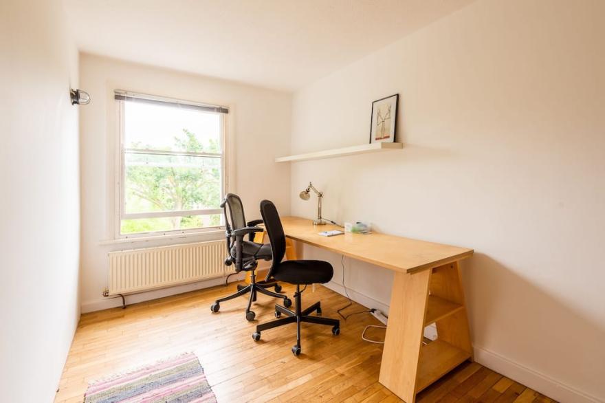 Pass the Keys | Spacious 2Bed Apartment in Camberwell