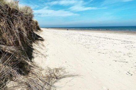 Northern Hideaways, Seahouses