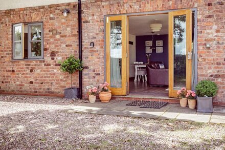 Countryside Coach House near Chester