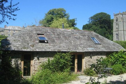 Little Barn - Cosy barn in pretty garden near Port Isaac