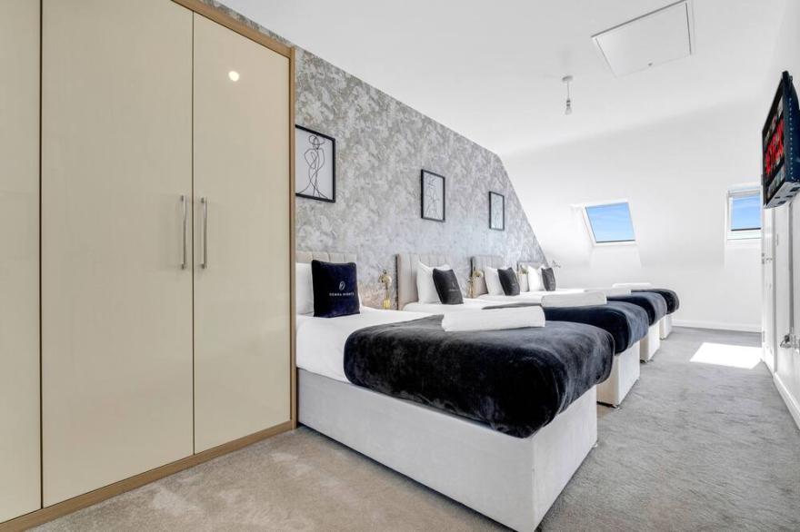 CITY CENTRE HOUSE✔️ LUXURY✔️PARKING✔️NETFLIX✔️FAMILY家庭