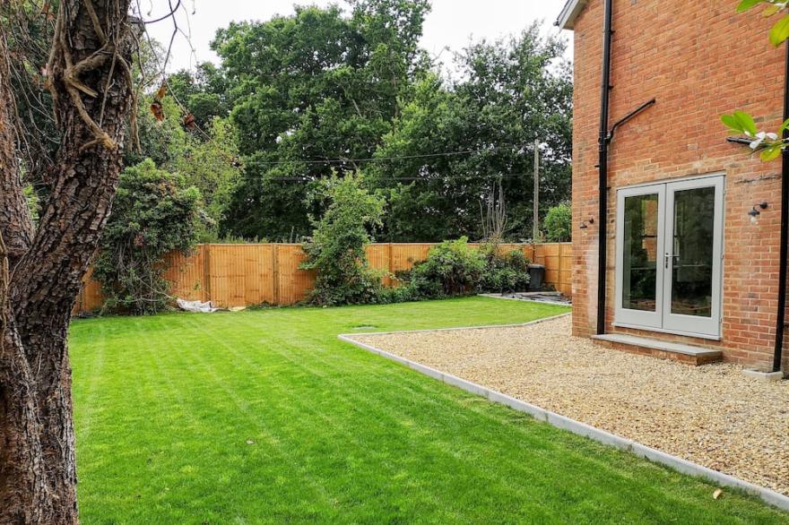 Stunning New Forest Cottage Close to Paultons Park / Peppa Pig World