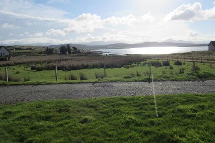 Taighali Apartment Aultbea IV22 2JN overlooking Loch Ewe pet friendly 762 ft2