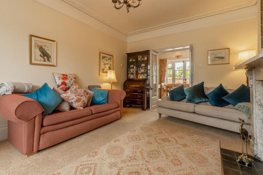 Crown Villa is a hidden gem in arguably one of the best locations in Wells-next-the-Sea.