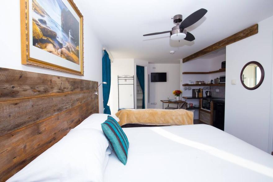 Voortrekker apartments - Mogill - Hot Tub & Sauna area