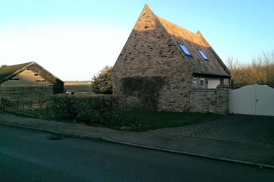 Countryside retreat near historic Ely