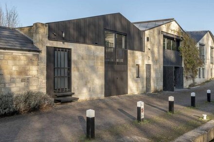 Canal-side architect-designed tiny house