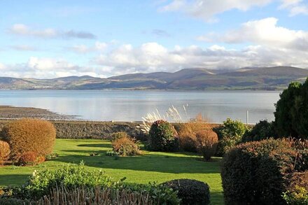 CAMLAN, pet friendly, country holiday cottage in Beaumaris