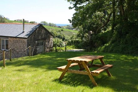 Beautiful Grade 2 listed conversion - Blossom Barn