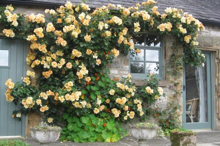 Beautiful rural setting in the Heart of the Peak District