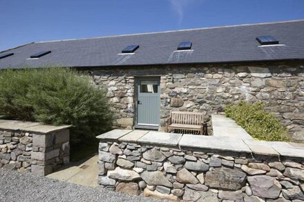 Stables 2 -  a llyn peninsula that sleeps 2 guests  in 1 bedroom