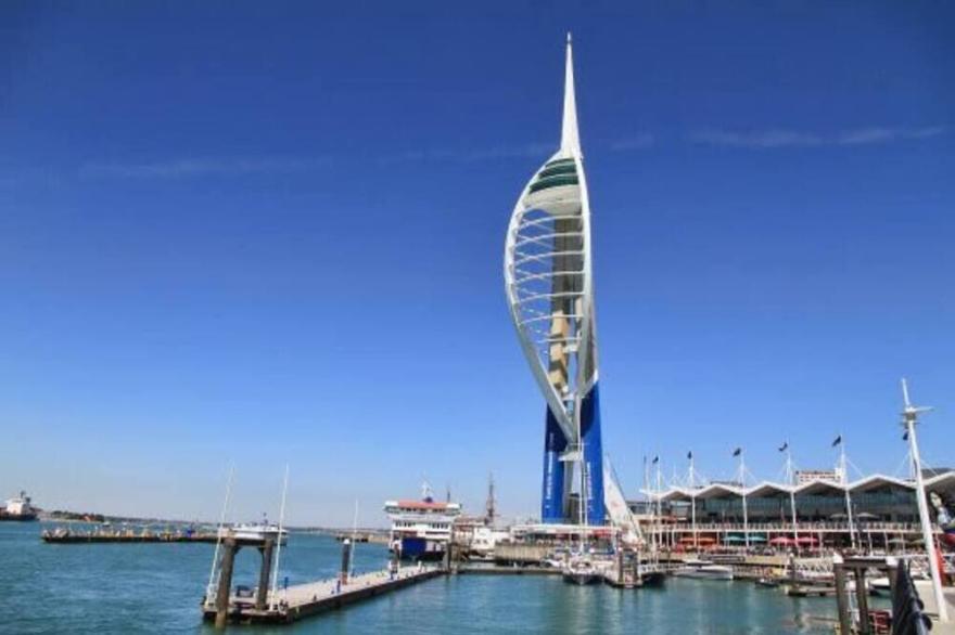 Sovereign Gate 2 - Beautifully appointed 2 bedroom 1 bathroom apartment
