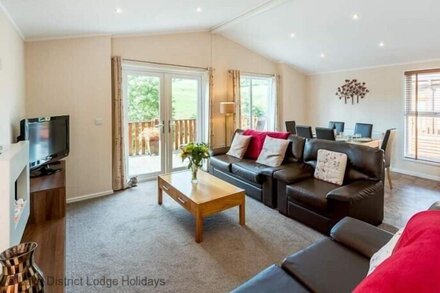 HORSESHOE LODGE, family friendly, with a garden in Windermere