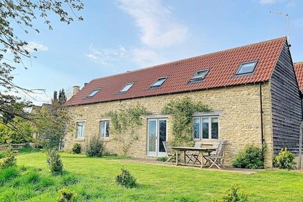 Tranquil cottage in heart of Cotswolds