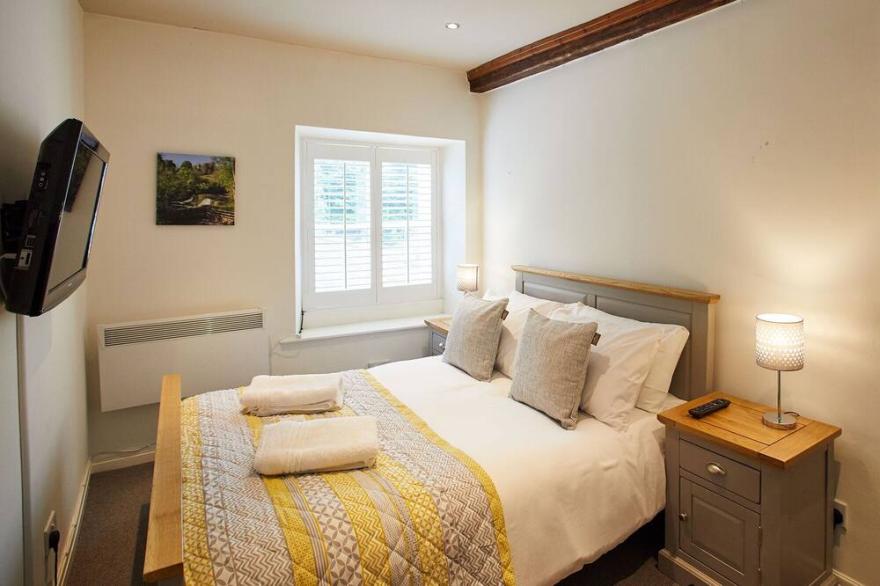 Host & Stay | Bumblebee Cottage
