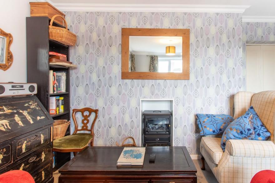 Pass the Keys | Putney Hidden Gem, Free Parking