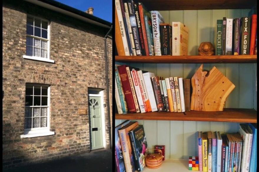 Victorian Cottage in Pocklington near York with log burner and wi-fi