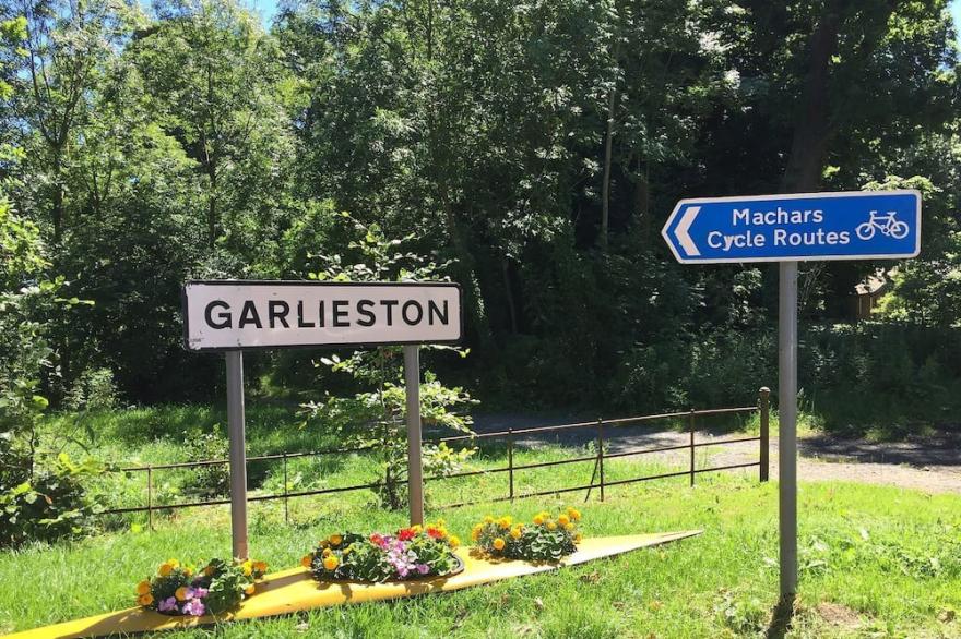2 bedroom accommodation in Garlieston, near Wigtown