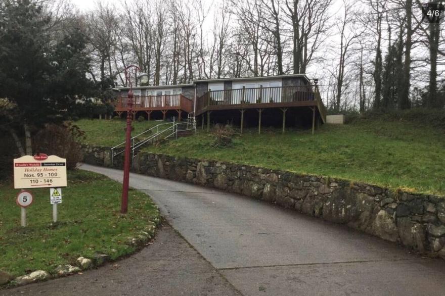 2 BEDROOM CABIN SLEEPS 5 SNOWDONIA NORTH WALES