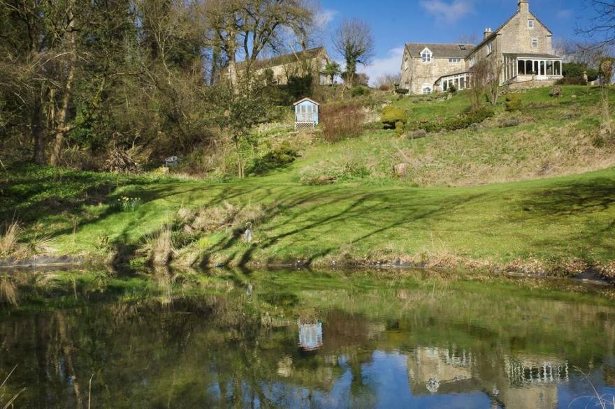 Elegant, Artistic 18th Century Cotswold Country Home With Stunning Woodland View