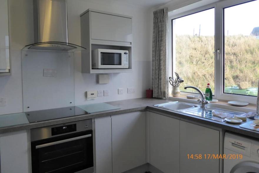 Cosy cottage near Portree & in mid-Skye.  Family-friendly and sleeps 5. Wi-Fi