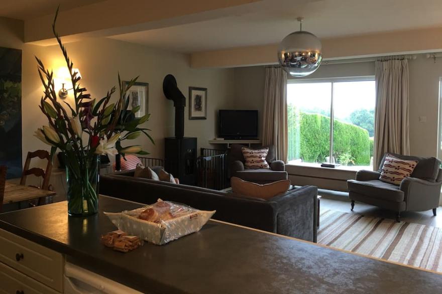Hendra; stunning large cottage in North Cornwall with grounds, dog friendly