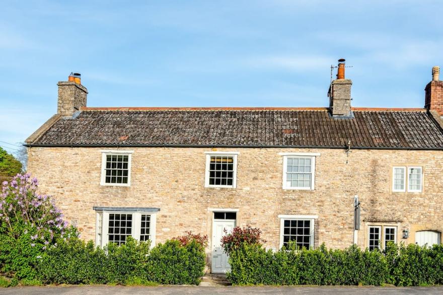 Beautifully Restored, 400 Year Old Former Post Office And Village Bakery