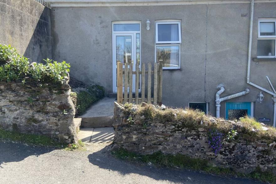 Homewood Airbnb, Combe Martin, Devon - 300m to the Beach!