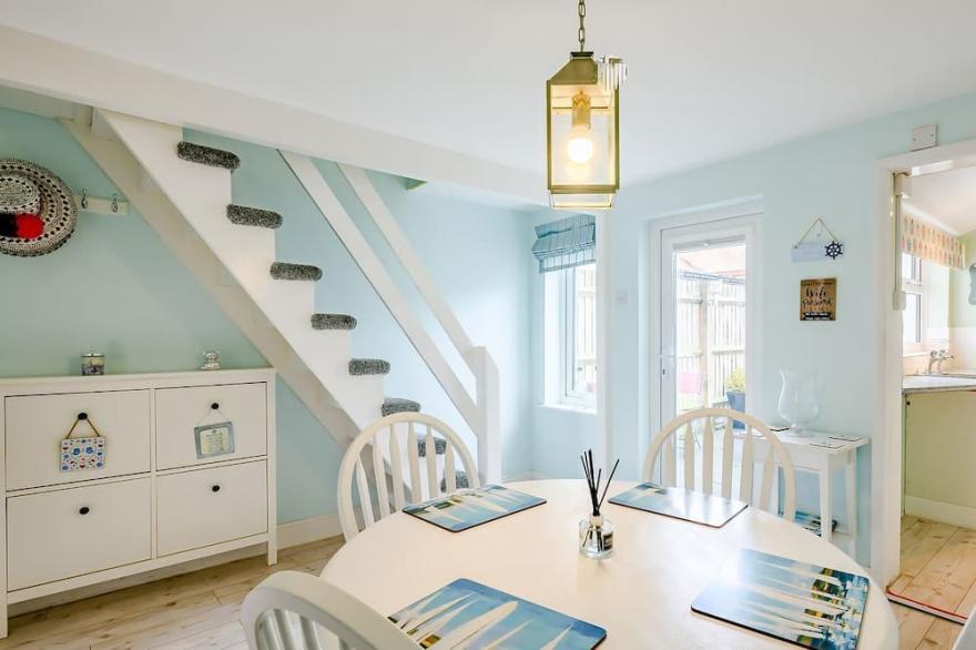 2 bedroom accommodation in Pakefield, near Lowestoft
