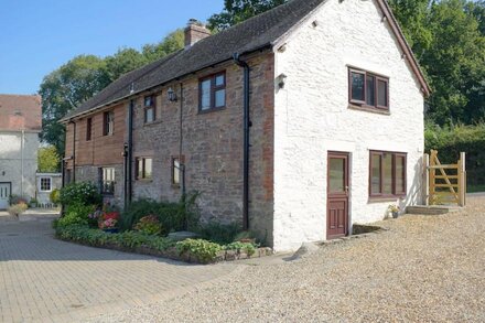 2 bedroom accommodation in Clifford, near Hay on Wye