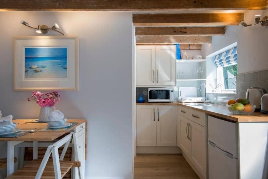 Beach themed Annexe close to Chichester, West Wittering beach and Goodwood