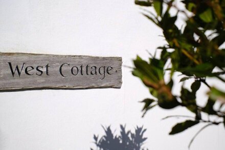 West Cottage, traditional 2 bedroom cottage, with garden.