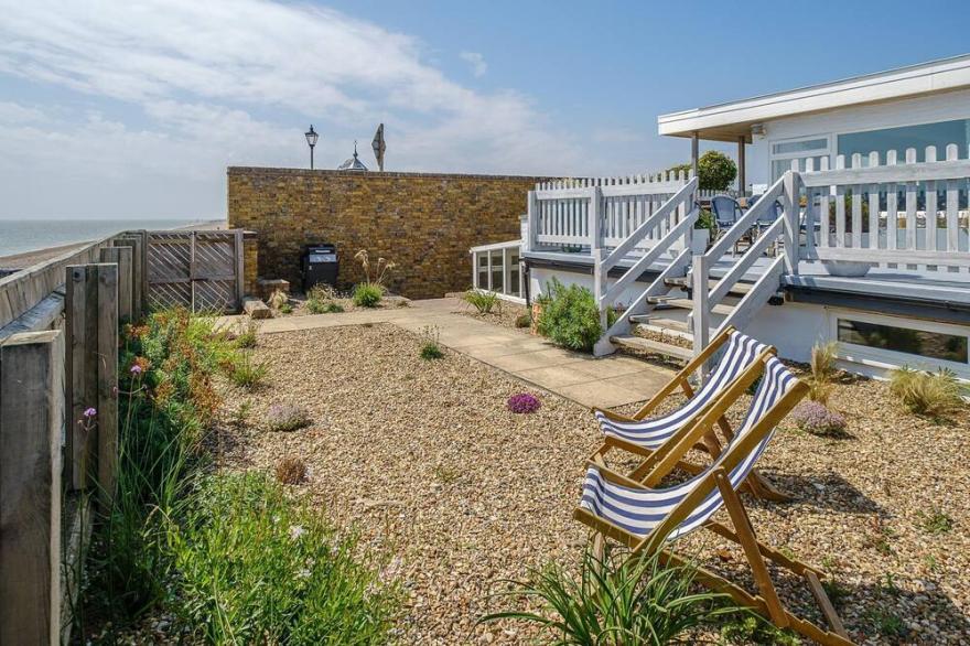 Skippers Cottage - Sleeps 8 Guests  In 4 Bedrooms