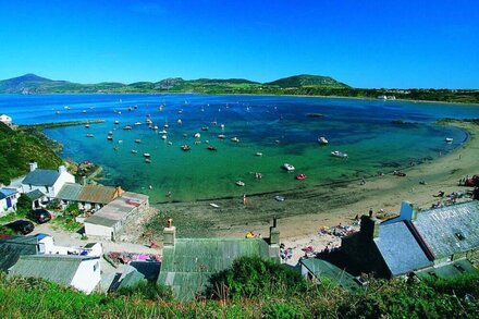 Ty Ni in the beautiful Nefyn