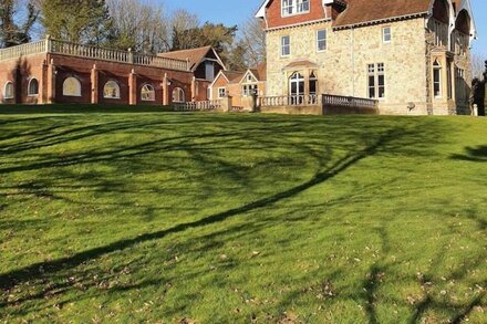 Country Manor House with indoor pool and hot tub