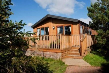 Firtree Lodge, Luxury 2 bed Lodge, No Pets