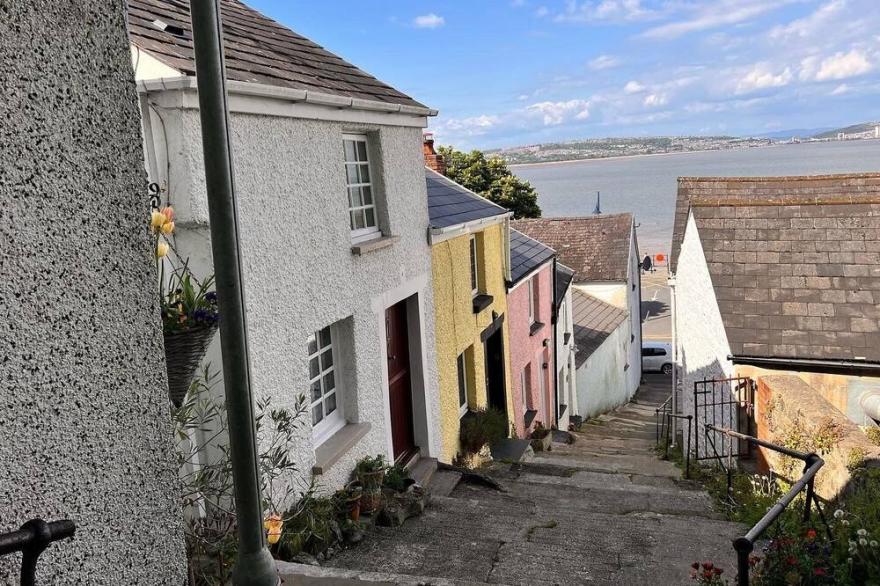 Cosy Cottage In The Heart Of Mumbles, Sleeps Two With Sea View