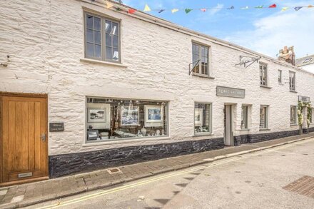 Luxury Waterside Apartment Salcombe