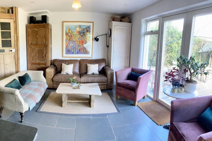 Spacious Rural Cottage with Amazing Views, Nr Exeter