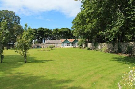 2 bedroom cottage, with far reaching views of the garden and open countryside.