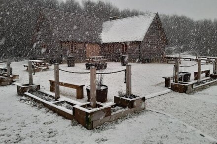 Private Oak Barn near Alton Towers & Peak District