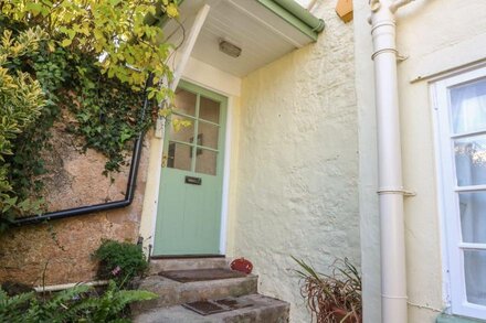 RINGMORE HOUSE COTTAGE, country holiday cottage in Shaldon