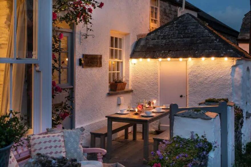 Just reduced for Feb half term stunning cottage P. Isaac sleeps 8 & dog friendly