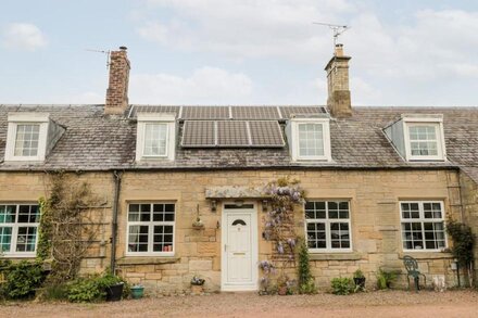 5 SWINTON MILL FARM COTTAGE, family friendly in Coldstream