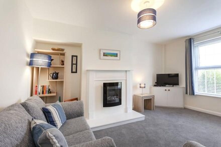 Cranbrook Street -  a serviced apartment that sleeps 5 guests  in 3 bedrooms