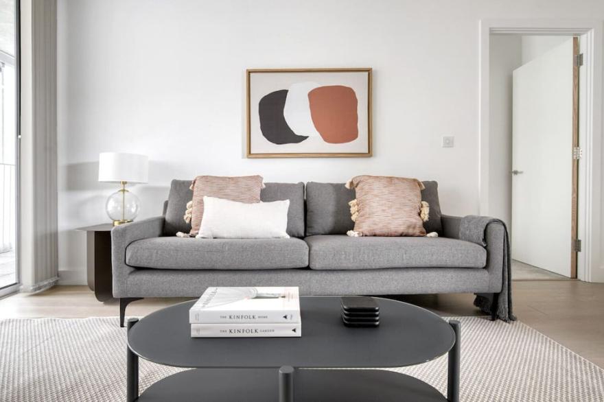 Bright Bermondsey 1BR w/ Gym & Concierge, nr Spa Gardens, by Blueground